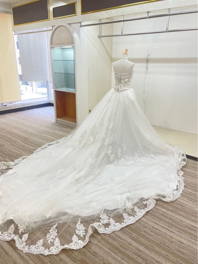 桂由美　ウェディングドレス　ホワイトドレス　白いドレス　発表会　結婚式