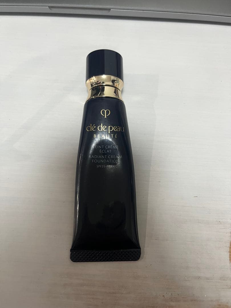 クレドポーボーテ タンクレームエクラｎ