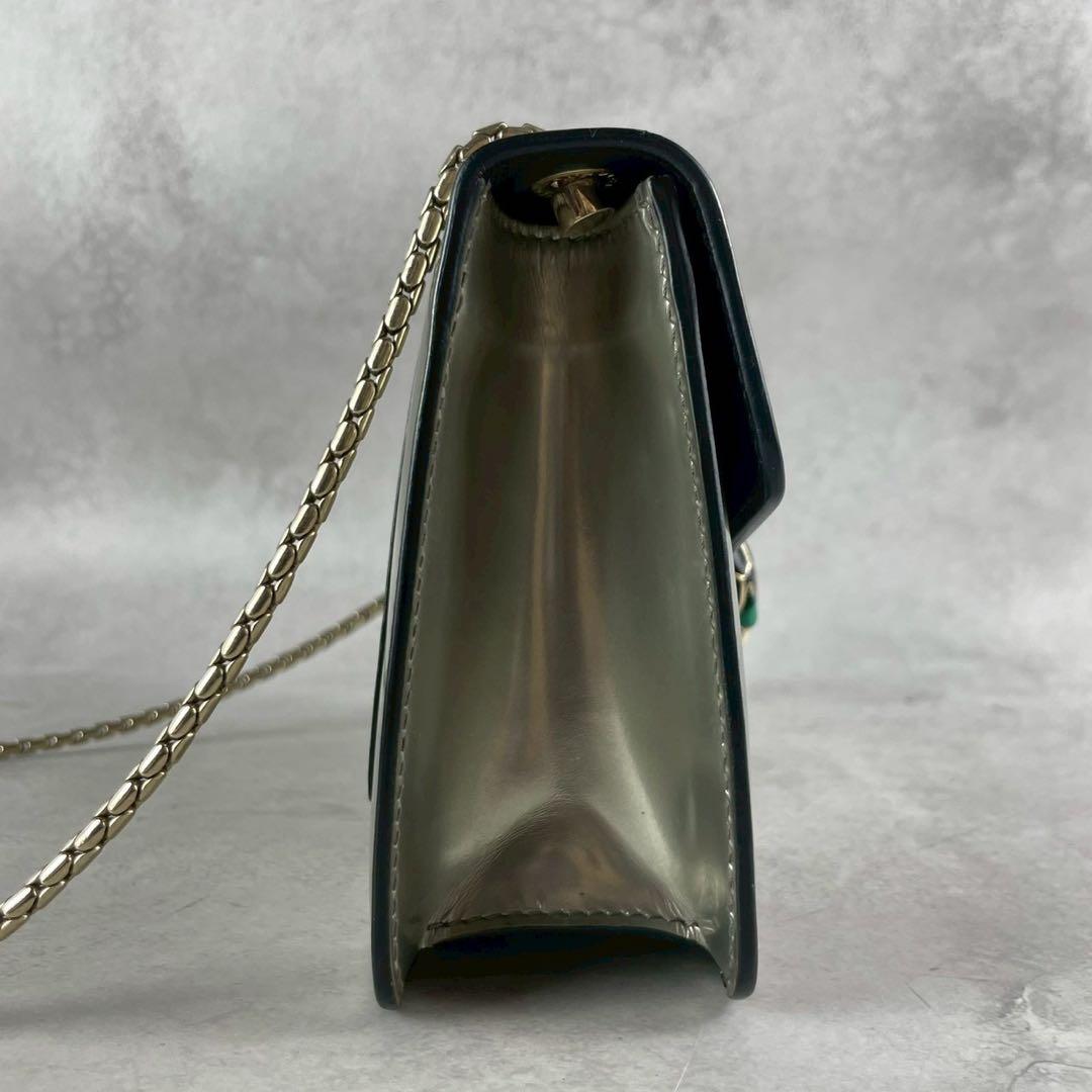 ブルガリ ショルダーバッグ セルペンティ パテントレザー シルバー