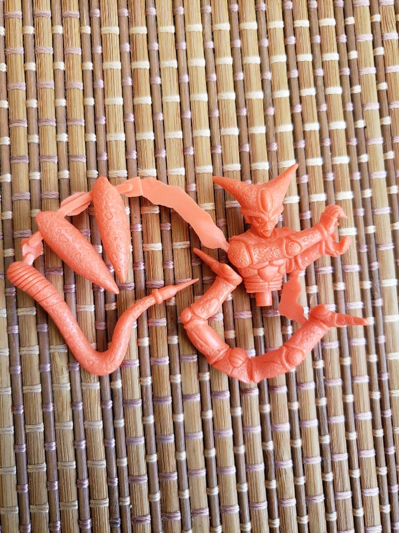 ドラゴンボール消しゴムバトルフィギュアパート2セル未切り橙　孫悟飯　緑　新品