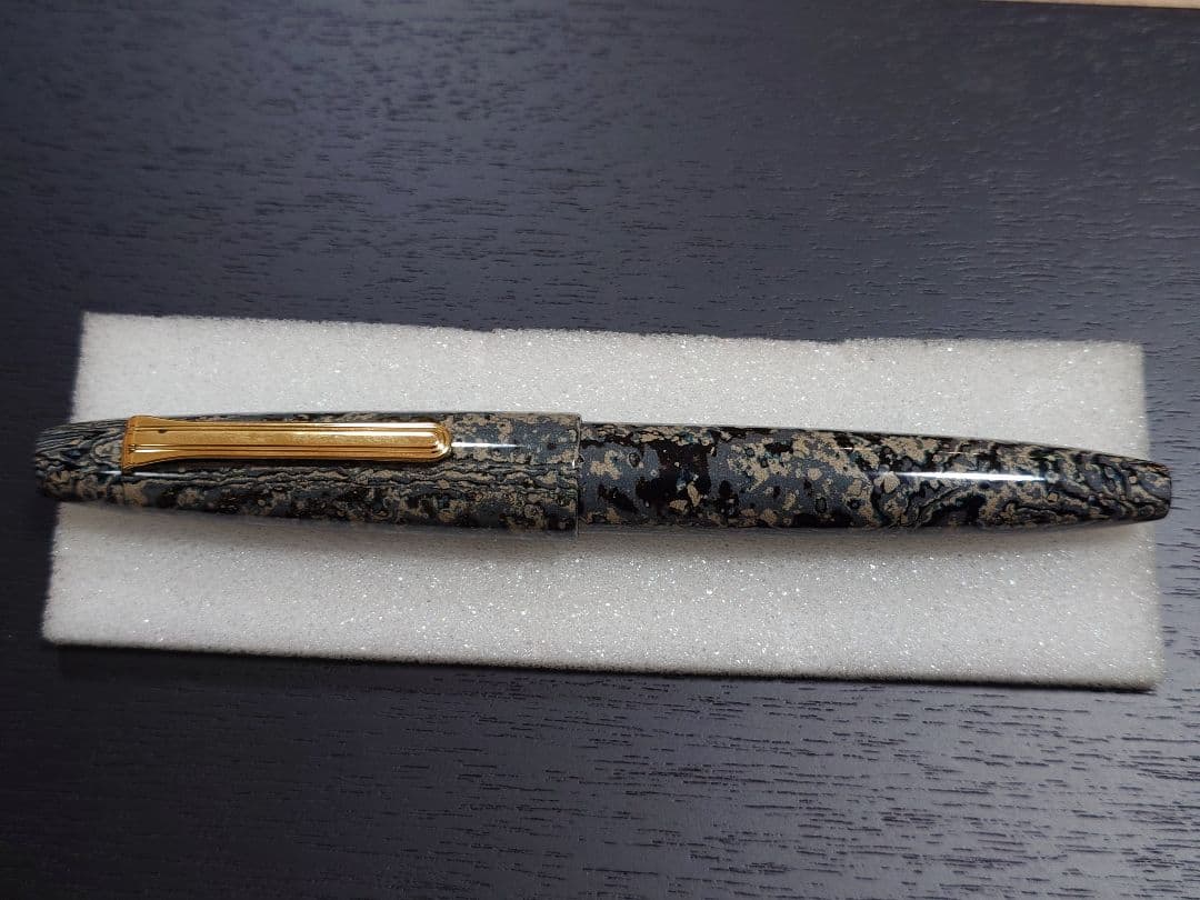 最終値下げ SAILOR長刀研ぎエボナイト 万年筆「雪景」21K NMF