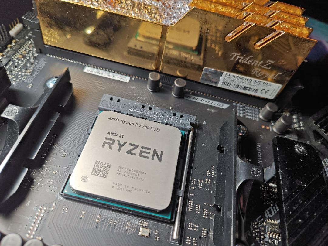 5700X3D + ROG STRIX B550-F + メモリ4枚 セット