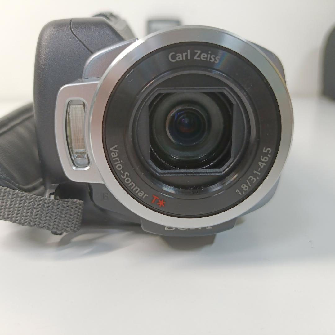 【美品】SONY ハンディカム DCR-SR220 デジタルビデオカメラ