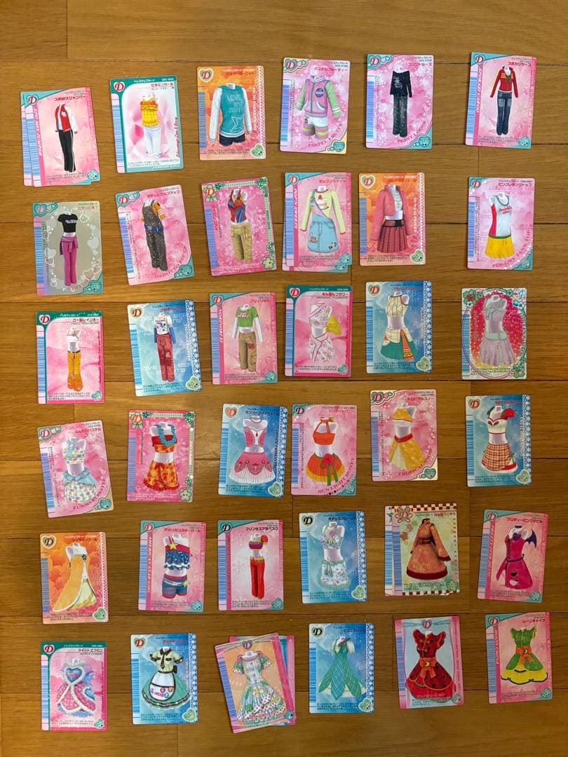 ラブ&ベリー カード233枚、176種類まとめ売り - メルカリ