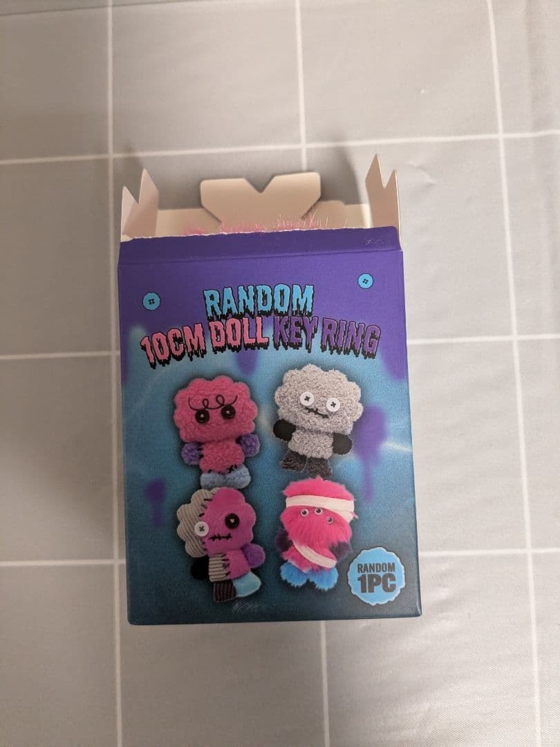 ランダムボクシリ 10cm ドール キーリング BOOOK 3つめ - メルカリ