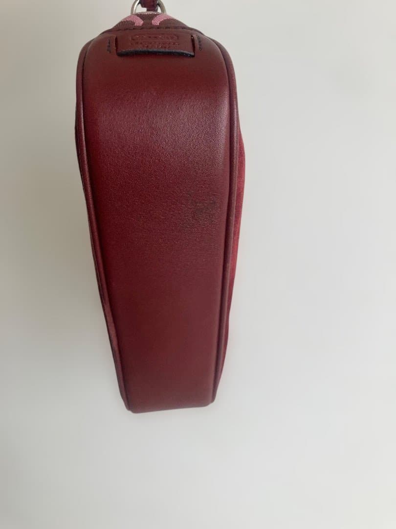 コーチ　アクセサリーポーチ　ミニバッグ　シグネチャー7027