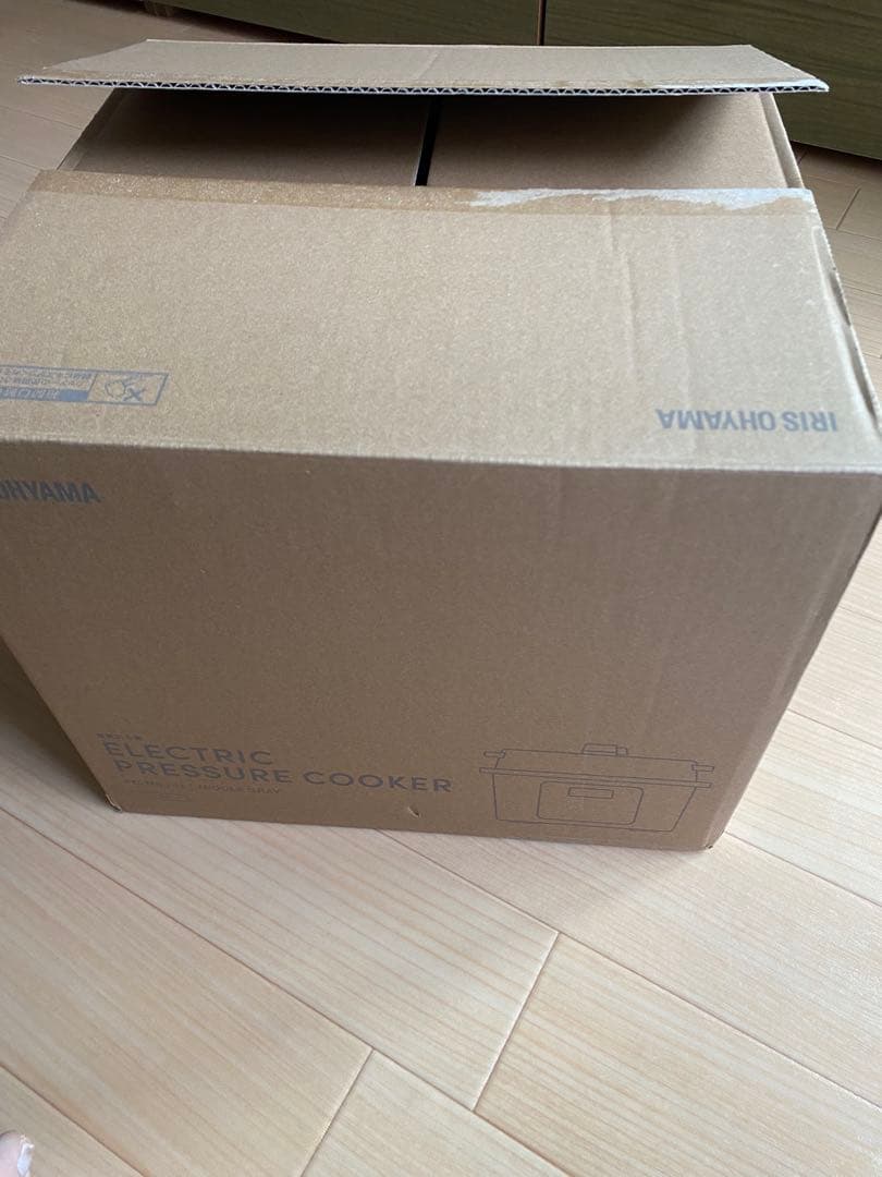 電気圧力鍋　新品・未使用 アイリスオーヤマPC-MB3-H