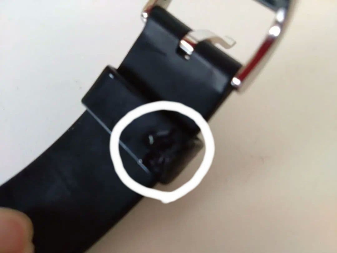 GUCCI ラバー ベルト 時計　SYNC YA137116