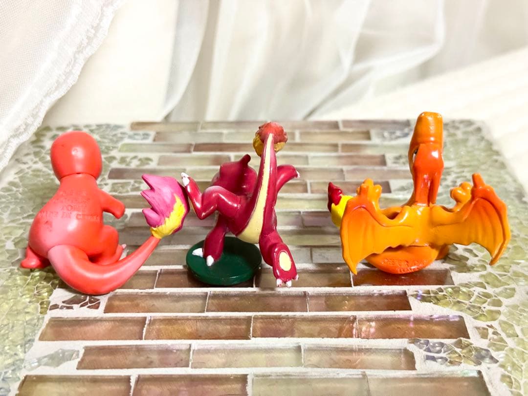 超希少】初期 ヒトカゲ リザード 形違い モンコレ 3体 TOMY