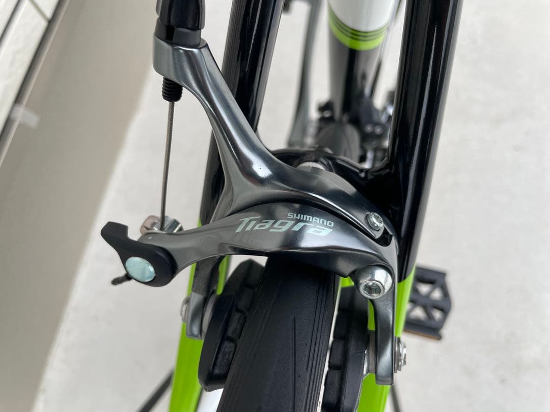 【引取限定】 Cannondale ロードバイク CAAD8