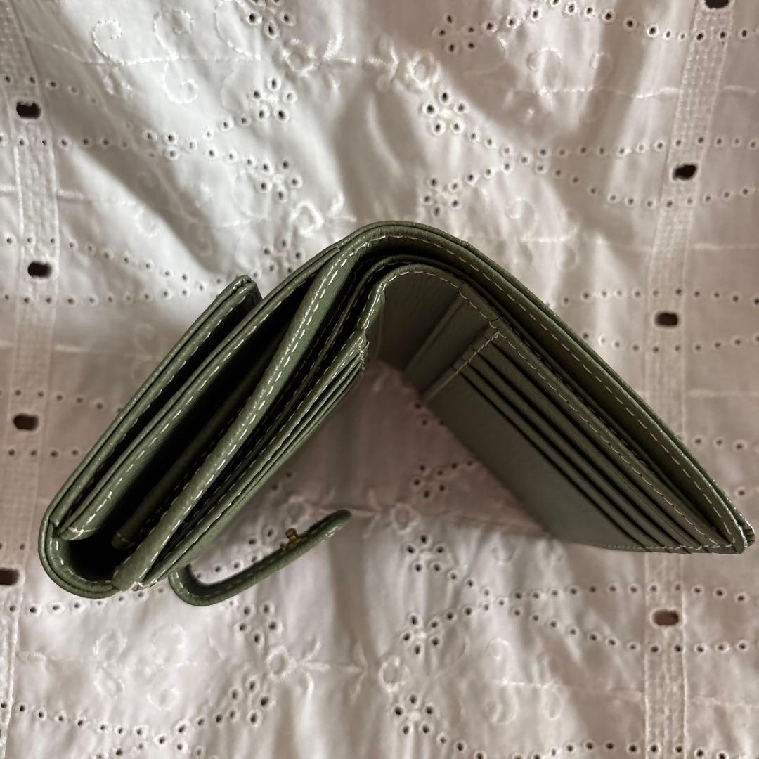 キタムラ　グリーン 二つ折り財布