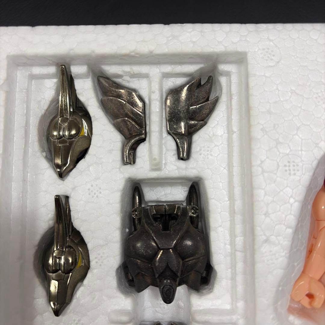 聖闘士星矢　アルファローブ　フィギュア