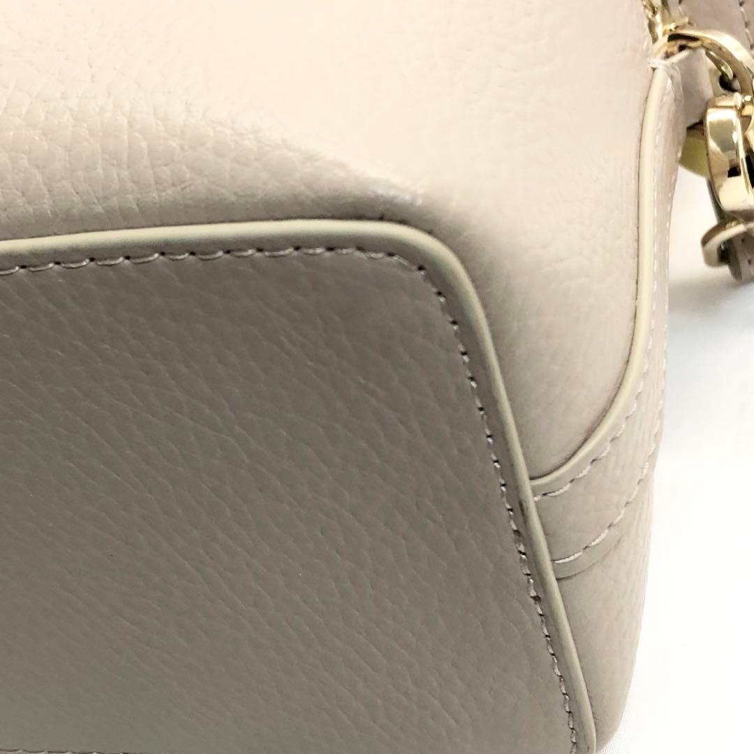 【まゆ ✨】　TOCCA ポシェットバッグ　ショルダーバッグ　グレージュ