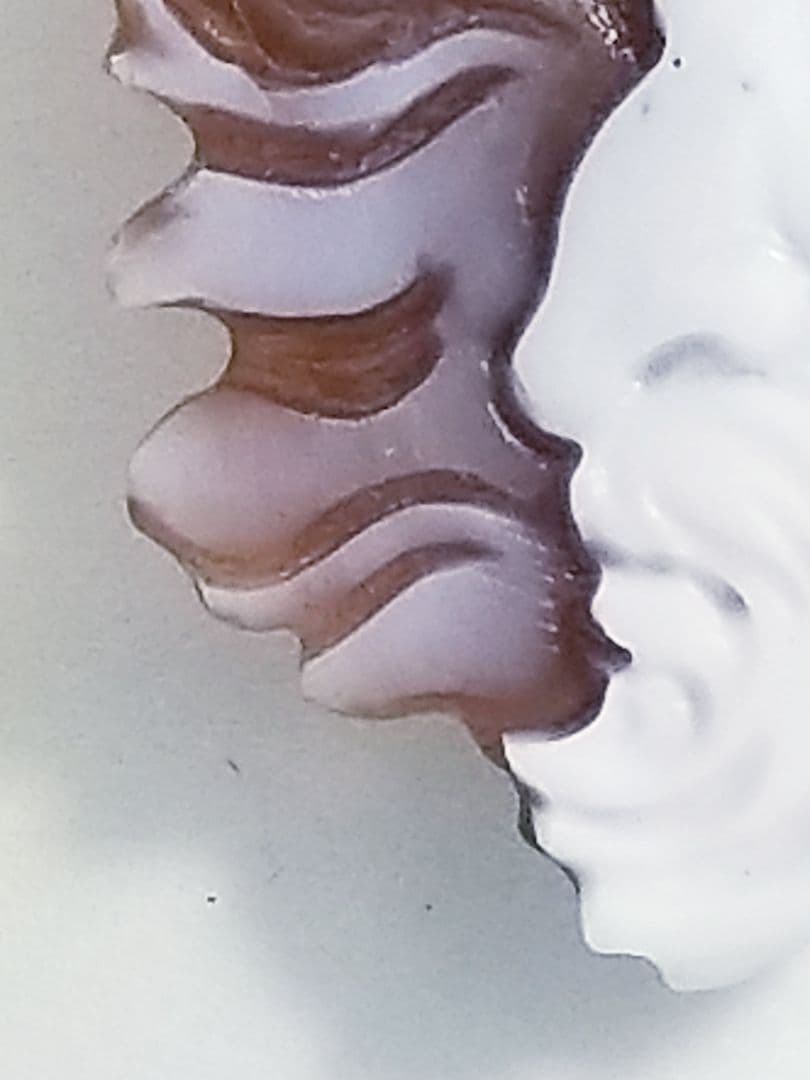 KS-137 【ジェンナロ・ガロファロ】作　天然シェルカメオルース