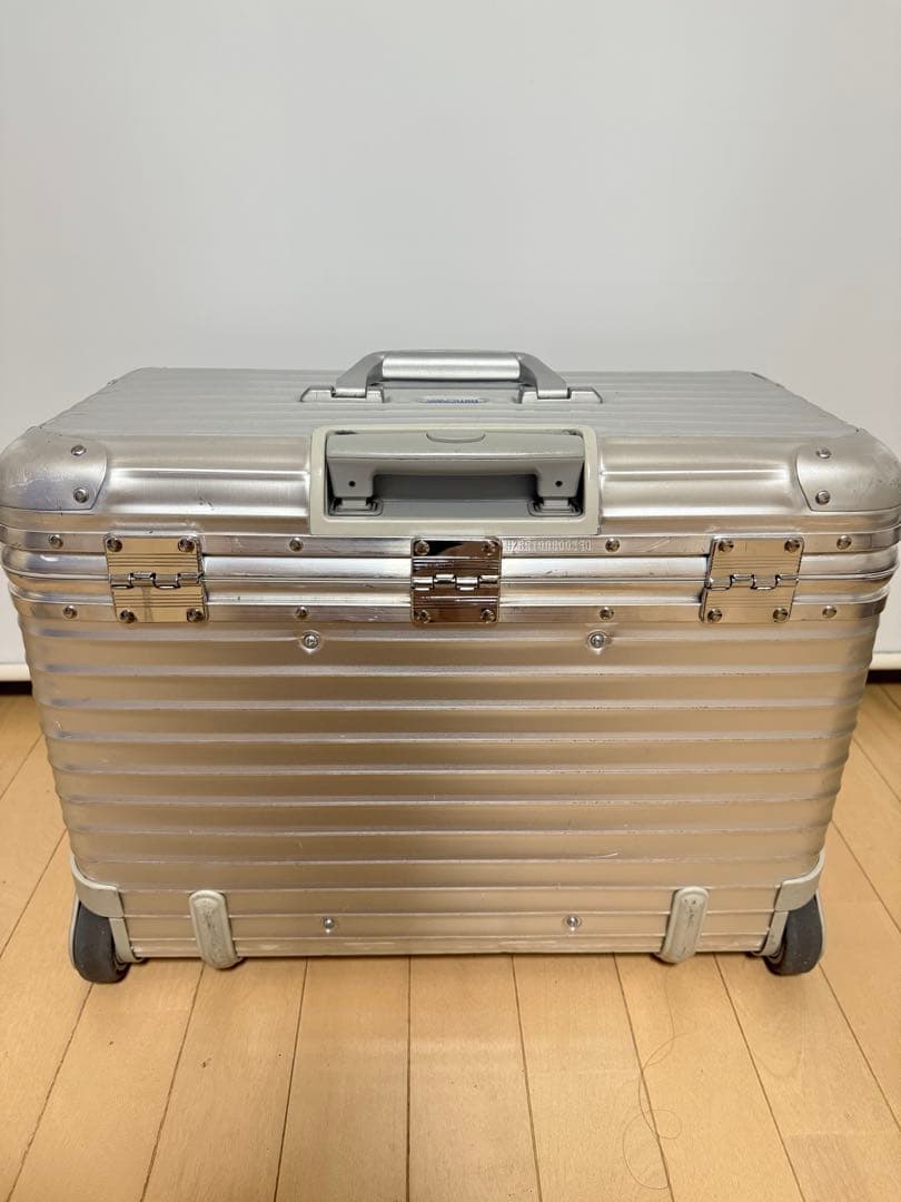 激レア 46L リモワ 928.51『トパーズ』 パイロット 廃盤 2輪（XL）