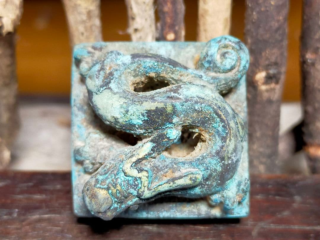 とても古い　中国　印鑑　箱付き　印　龍　はんこ　篆刻　骨董　古玩