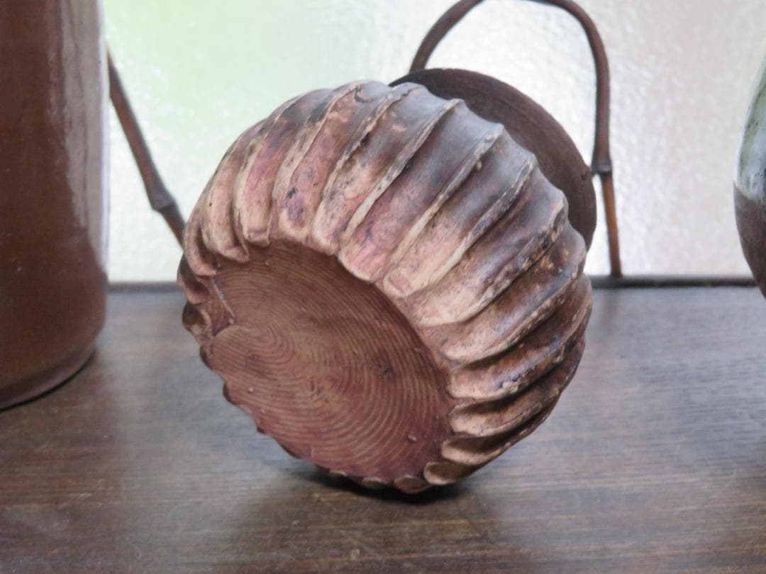 ◇377◇ 灰陶鎬文瓶 花瓶 イラン テッペハサンル 黒釉篠木文壺 - メルカリ