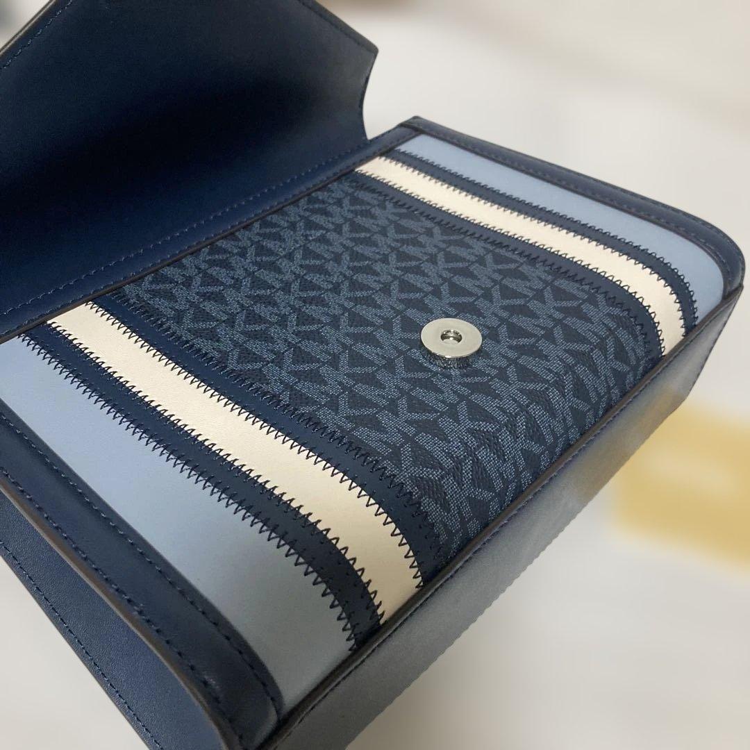 【未使用】マイケルコースショルダーバッグ★WHITNEY カラーブロック.極美品