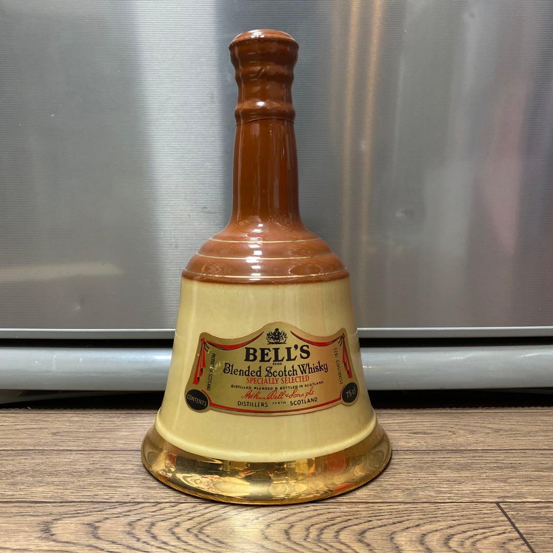 古酒 BELL'S ベルズ スコッチウイスキー 陶器ベル型ボトル 未開封