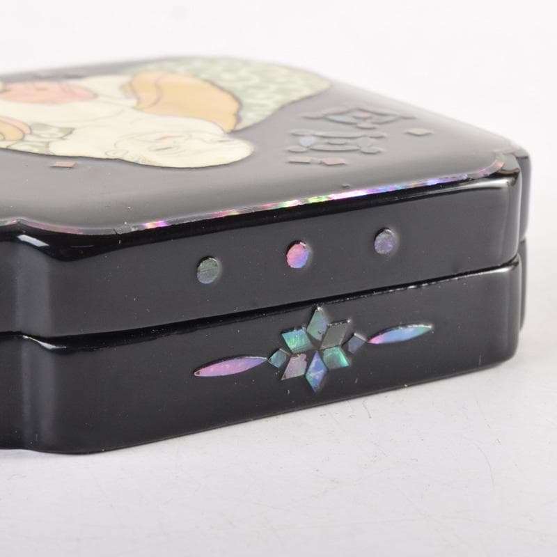 茶道具　壱寿作　螺鈿装飾　布袋蒔絵　香合　共箱　V　8324