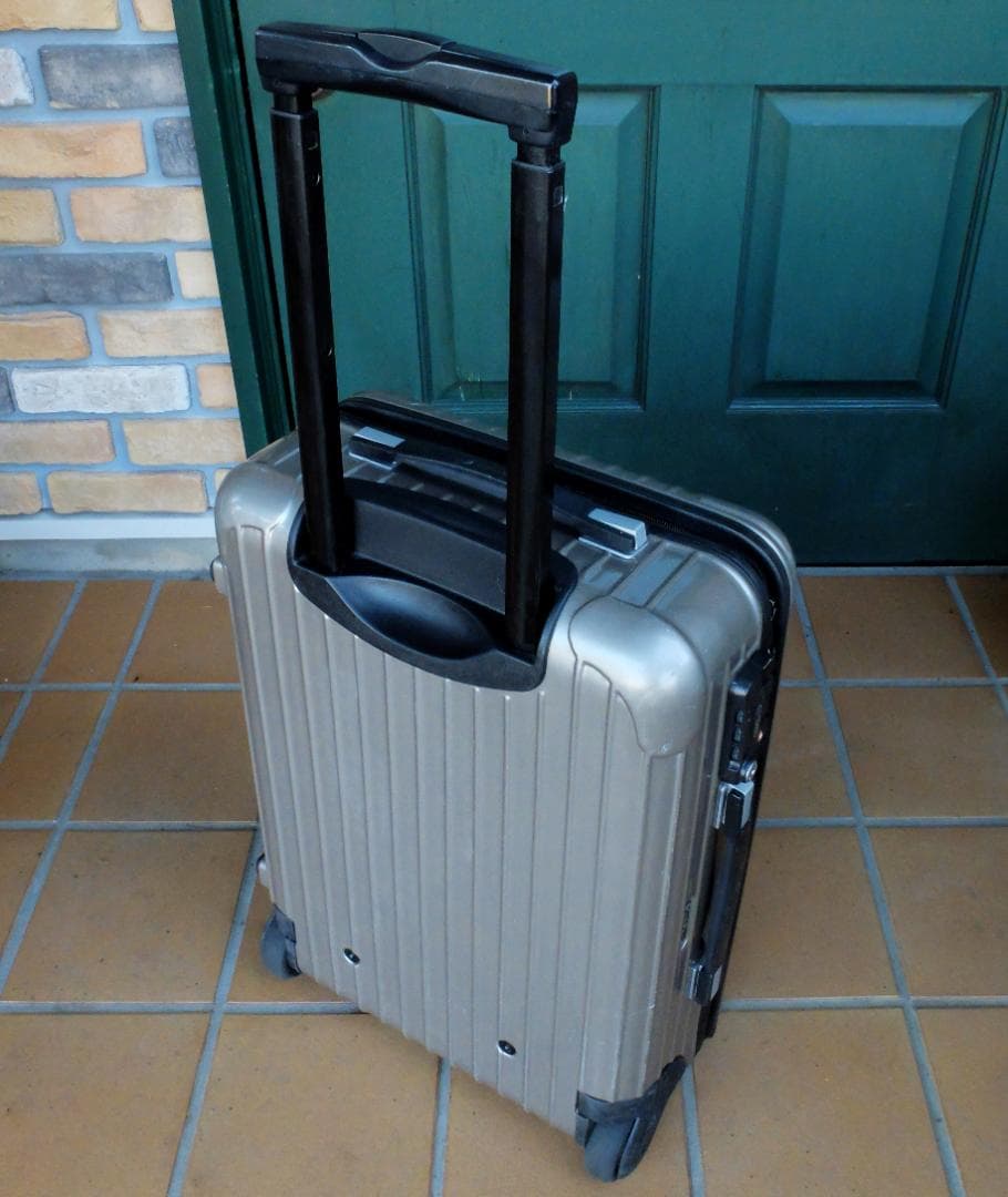 リモワ 806.52『ルフトハンザ 』2輪 キャビントロリー 35L プロセッコ