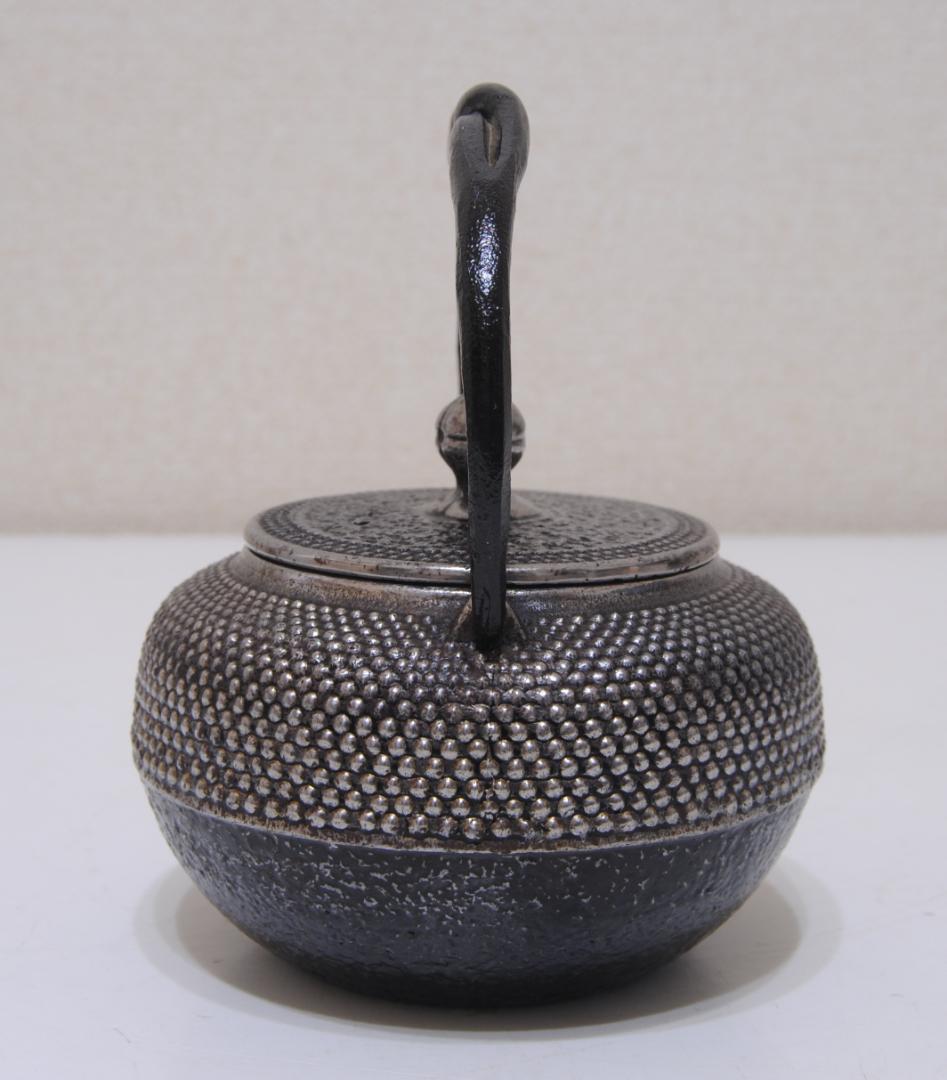 南部鉄器 ☆ 岩鋳 ☆ 清末 作 ☆ 砂鉄 急須 茶道具 鉄瓶