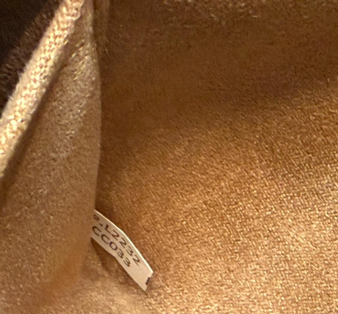 COACHコーチ ミニグレースクロスボディ シグネチャー キャンバス CC033