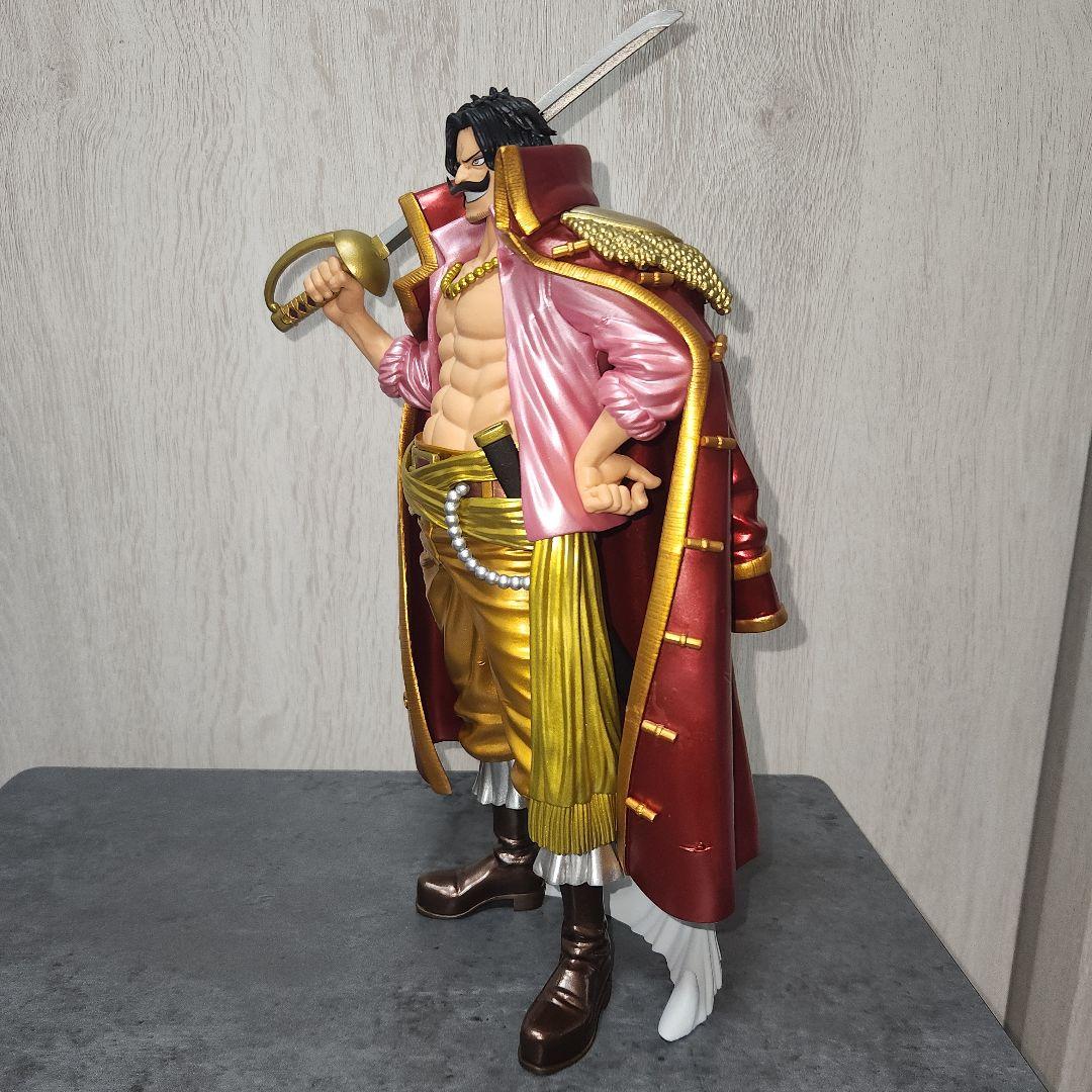 バンプレくじ　C賞　ロジャーフィギュア