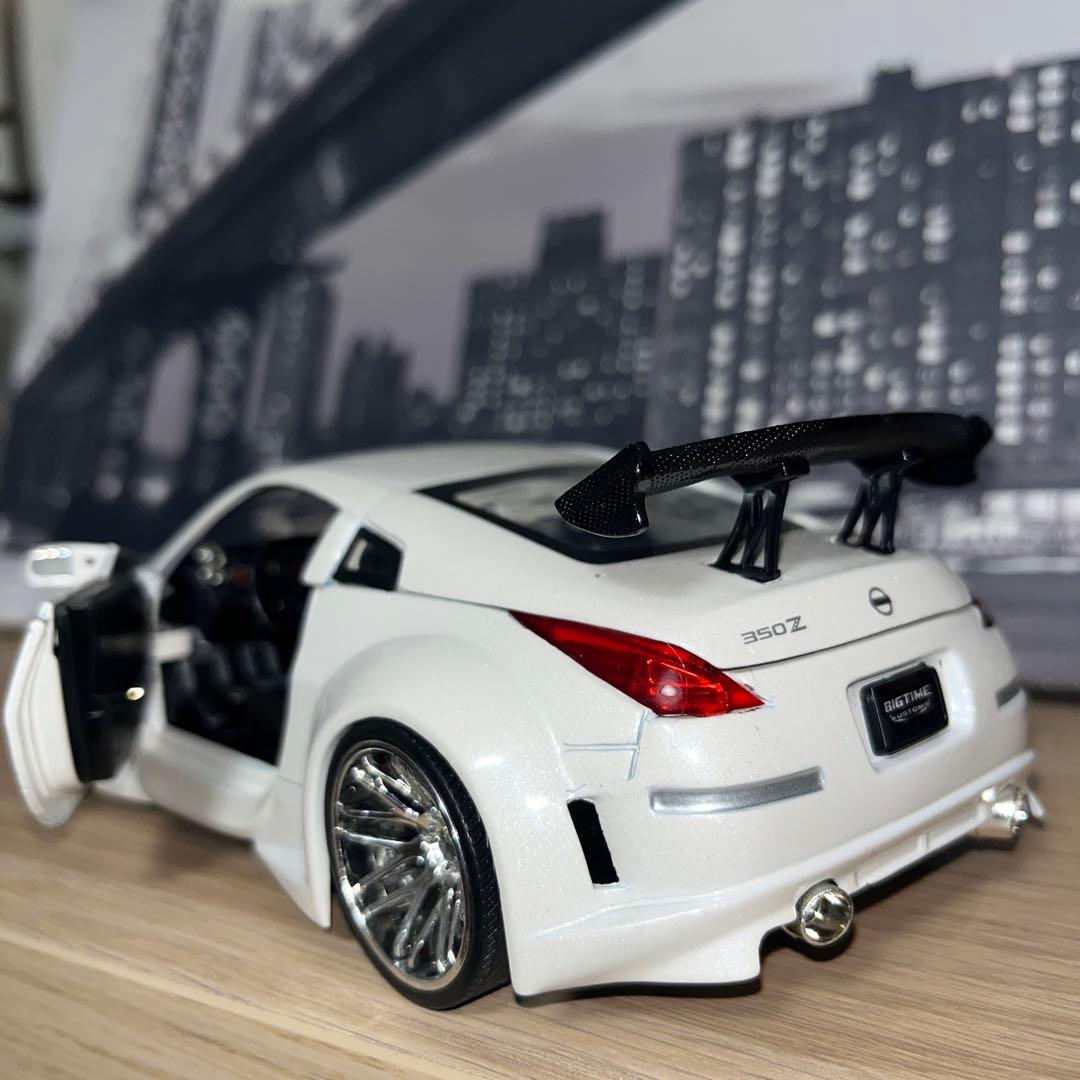 Nissan 350Z ミニカー ホワイト