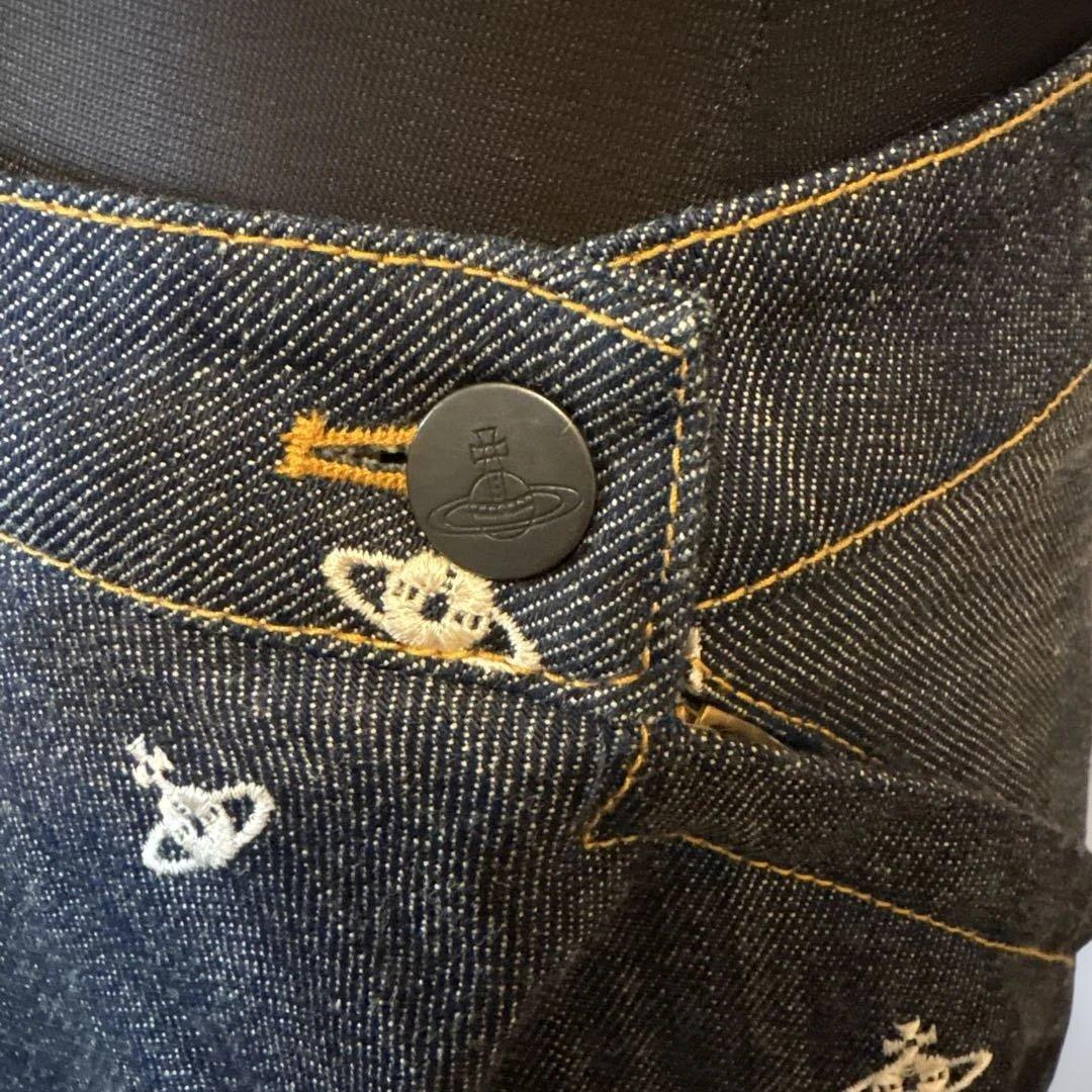 ヴィヴィアンウエストウッド　中古　オーブ刺繍変形デニムスカート