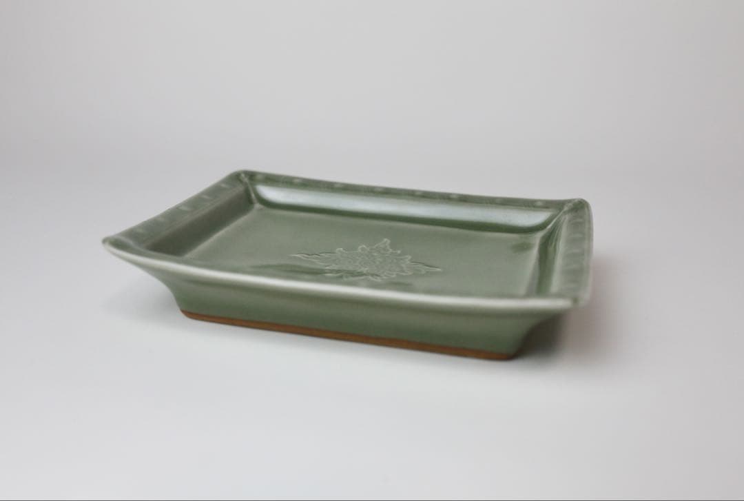 青磁 陽刻唐草 四方皿 菓子器 煎茶器 煎茶道具 白川 懐石料理 5枚