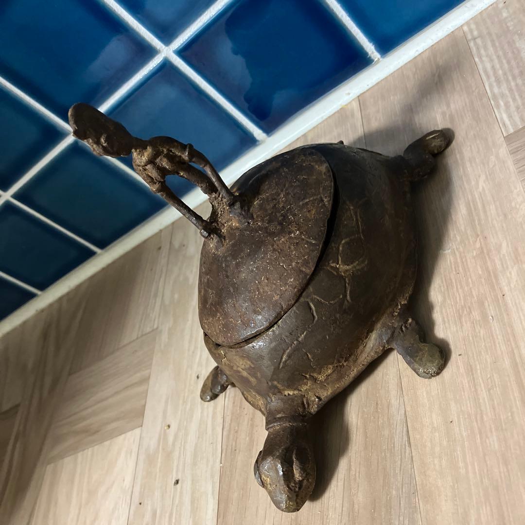 マリ ドゴン族 金属製 亀のケース