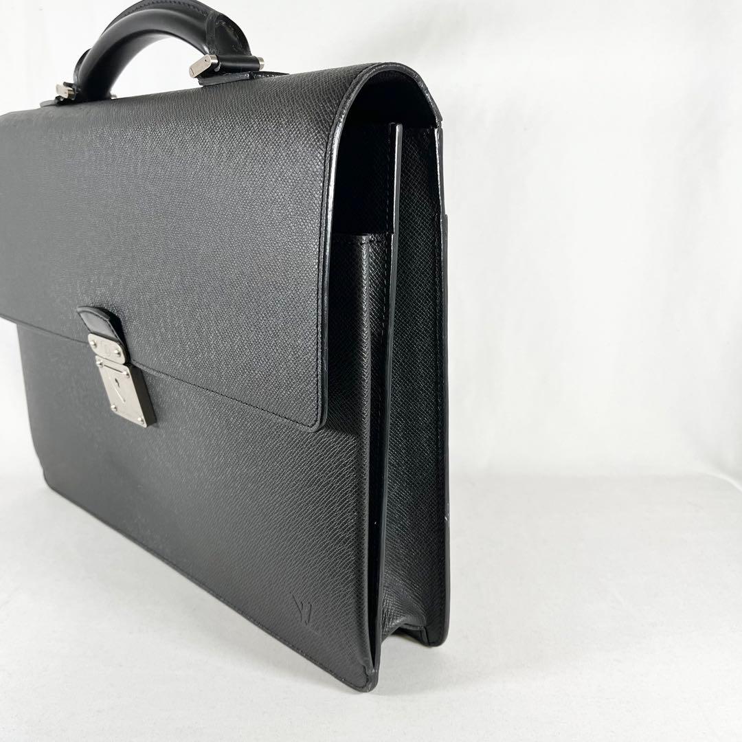 LOUIS VUITTON ルイヴィトン タイガ ビジネスバッグ グレー