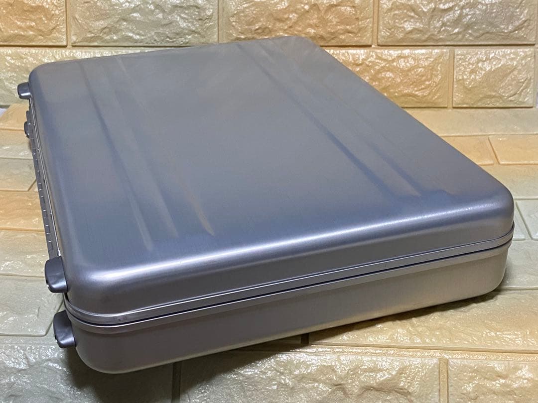 美品 ゼロハリバートン スリム アタッシュケース アルミケース ビジネス バッグ