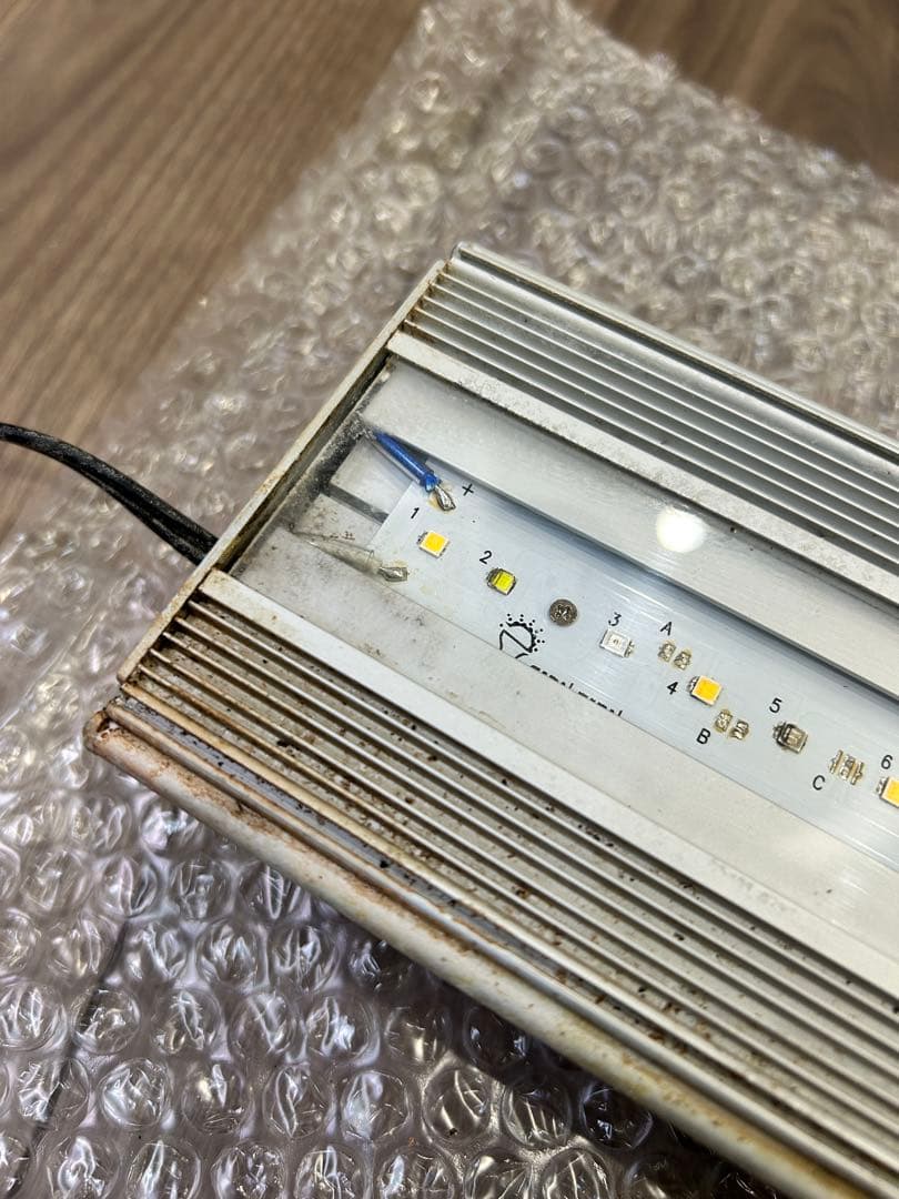 2本セット】アクロTRIANGLE LED GROW 900 一本はジャンク