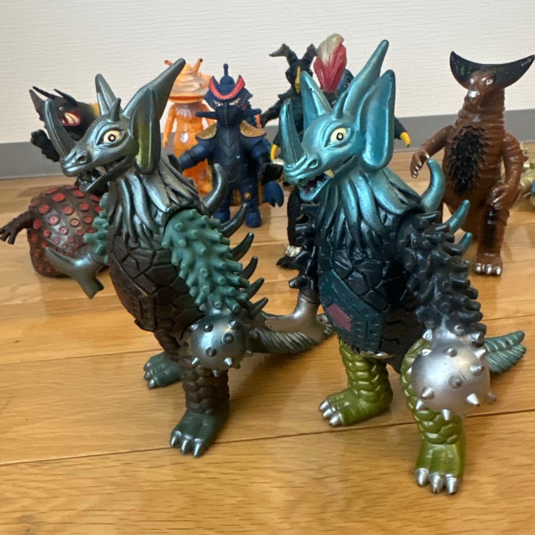ウルトラマン 怪獣フィギュア ヴィンテージソフビ 17体セット 80s