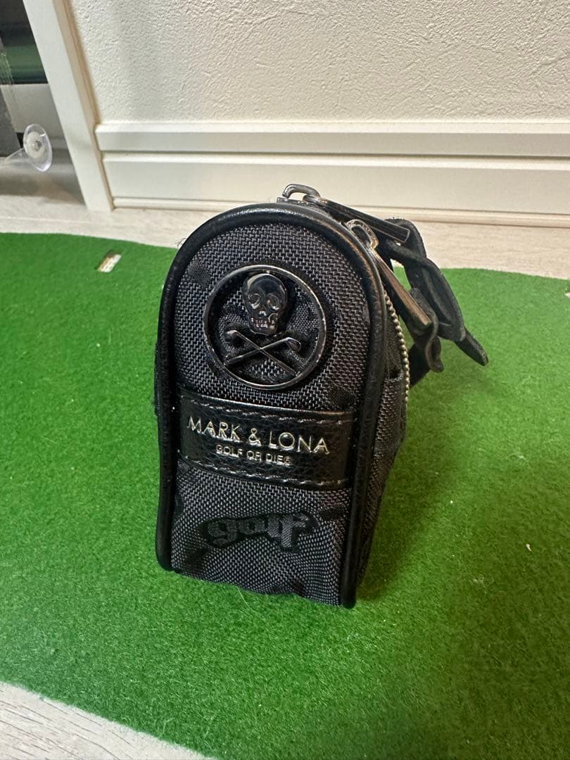 美品 マークアンドロナ ボールポーチ 美品です！MARK&LONA マーク