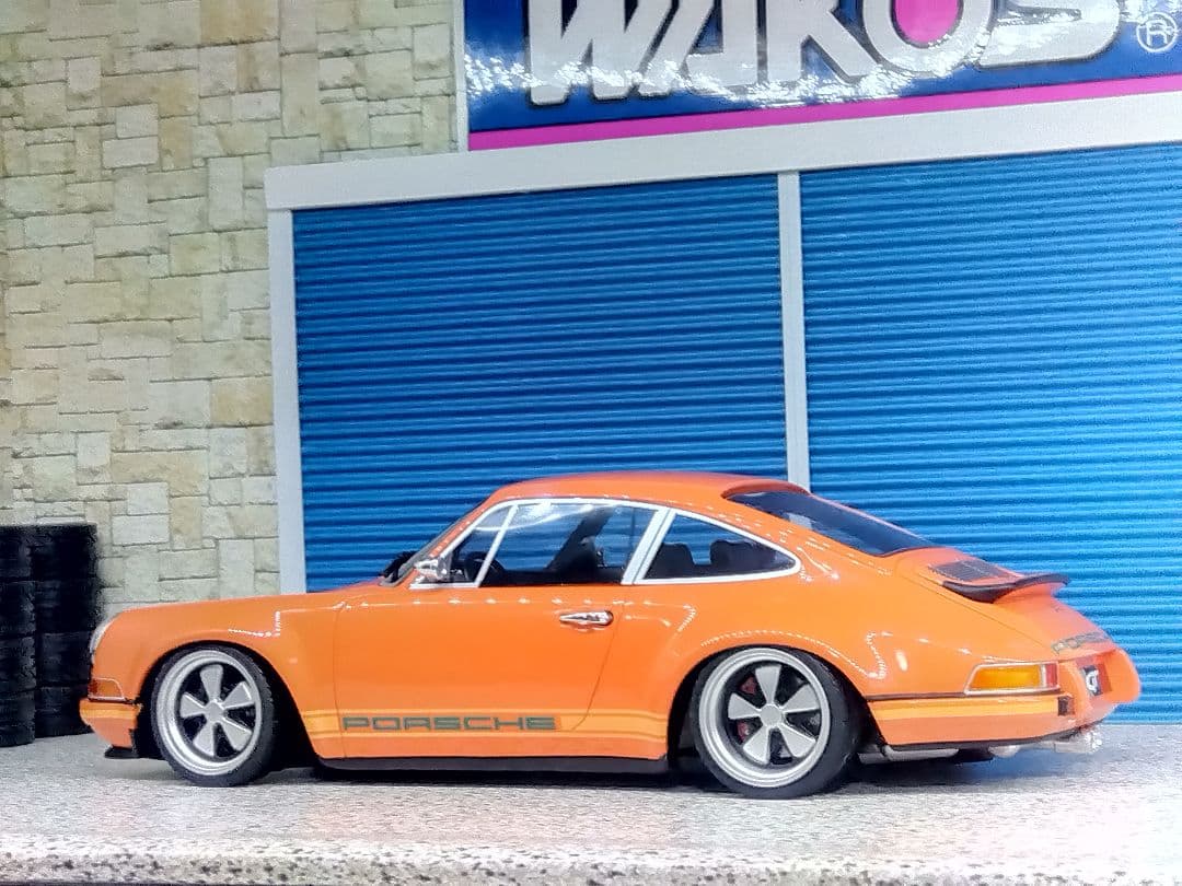 GT SPIRIT 1/18ミニカー SINGER 911 カスタム