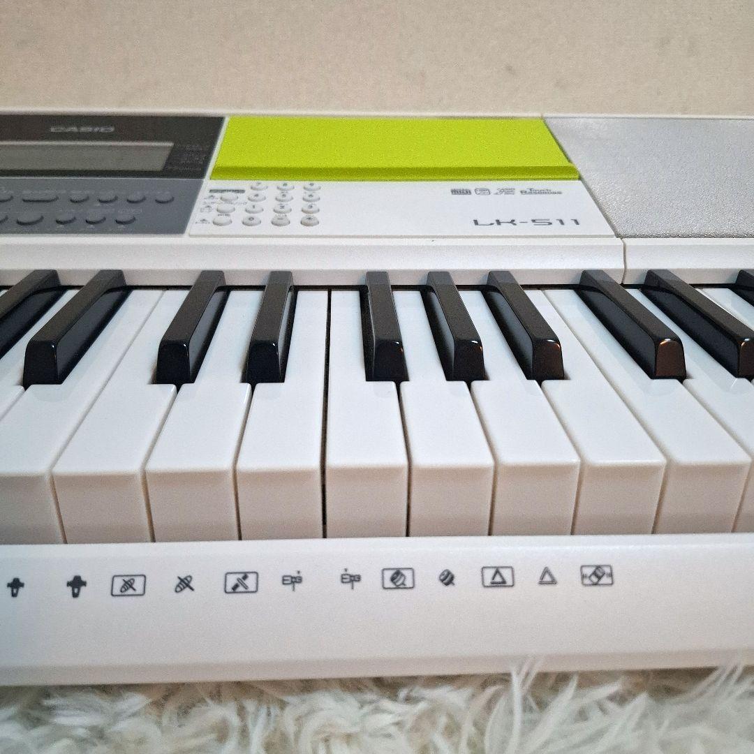 【送料無料】CASIO LK-511 電子ピアノ・キーボード ルーチェ 光ナビ