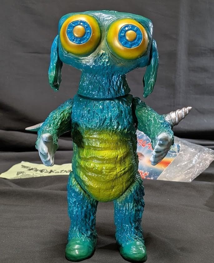 ギラギンド「スペクトルマン」登場怪獣（ベアモデル）ソフビフィギュア