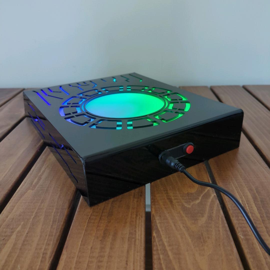 【アイアンマン】新品 ヘルメットスタンド マスクスタンド LED 七色点灯