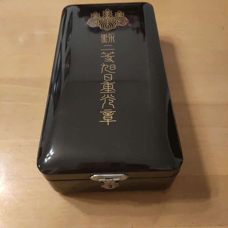激レア 美品】明治勲章 初期型 勲三等旭日中綬章 ボタン型 勲章 褒章 完品