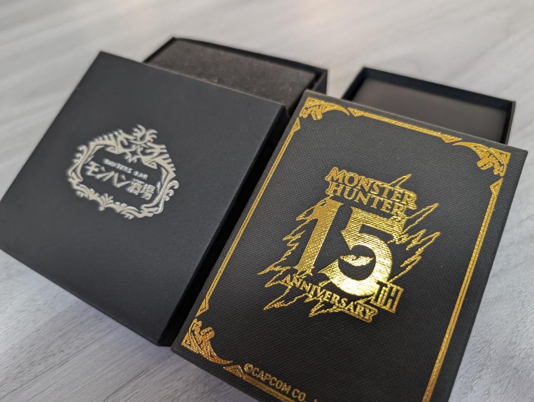 モンハン酒場 プレート モンスターハンター 記念メダル 1ゼニー 15周年