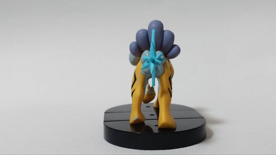 立体ポケモン図鑑SPECIAL03伝説のポケモン編 エンテイ ライコウ