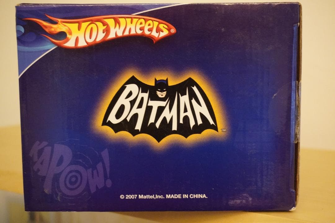 ミニカー Hot Wheels 1966 TV Series Batmobile 1:18