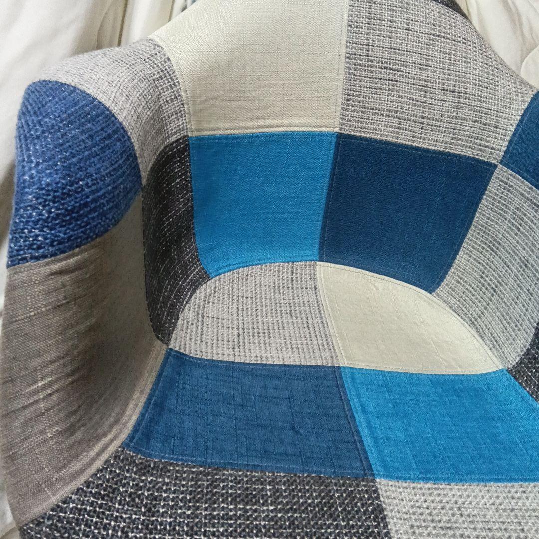 パッチワークデザイン ラウンジチェア 多色 青系 パッチワークデザイン