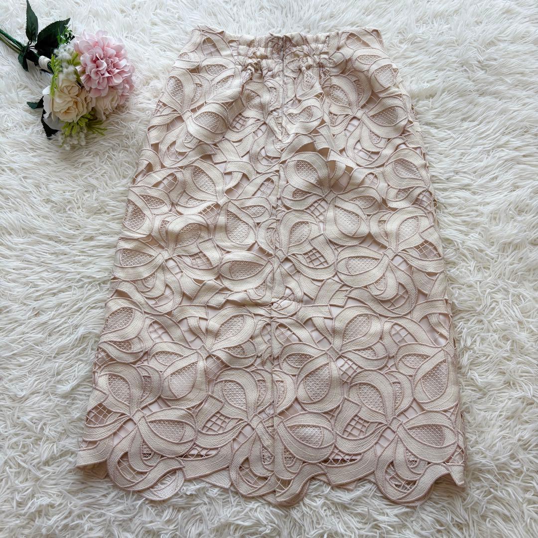 【未使用品】 23年　エムズグレイシー　リボンレースタイトスカート　刺繍　36
