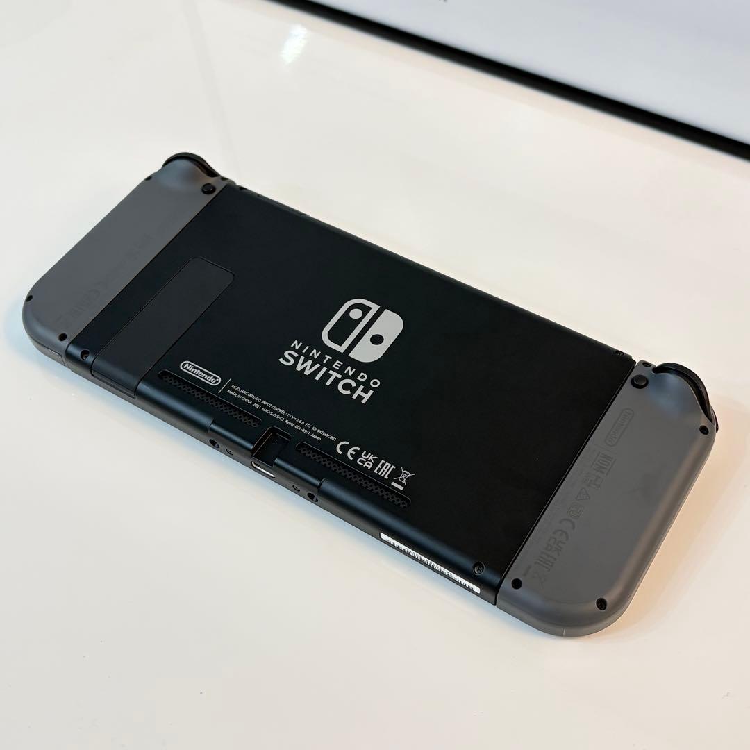 24年4月購入 Nintendo Switch 本体 グレー ジョイコン付き