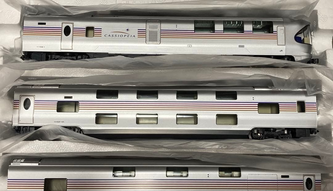 TOMIX HO-088 JR E26系特急寝台客車(カシオペア)基本セット
