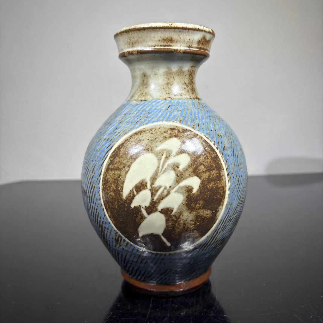 真作 人間国宝 島岡達三 地釉象嵌草花文壷